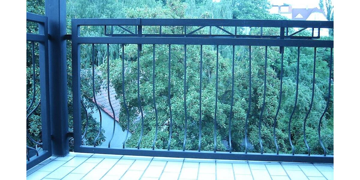 möblierte 2-Zimmer-Wohnung mit Balkon nahe des Zentrums! - Etagenwohnung Gera Pforten | Angebot:26384997