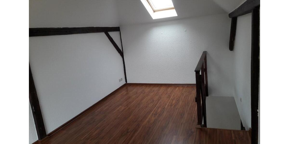 Dachgeschoßwohnung Gera - 3 Zimmer, 100 m&sup2;, 660&euro; | Angebot:26130286