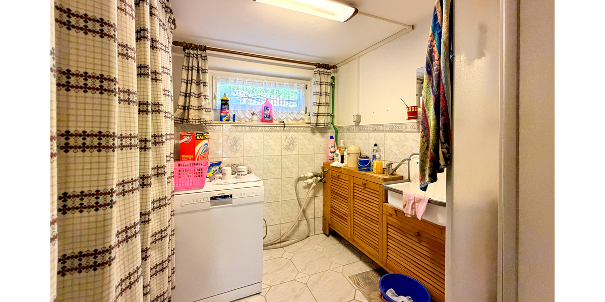 hr privates Refugium – Einfamilienhaus mit Poolhaus, Wintergarten und viel Platz! *Provisionsfrei - Einfamilienhaus Gera Lusan | Angebot:27212518