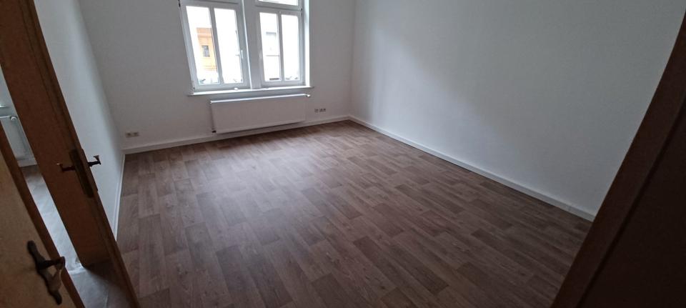 Erdgeschoßwohnung Schmölln - 2 Zimmer, 47 m&sup2;, 299&euro; | Angebot:26087140