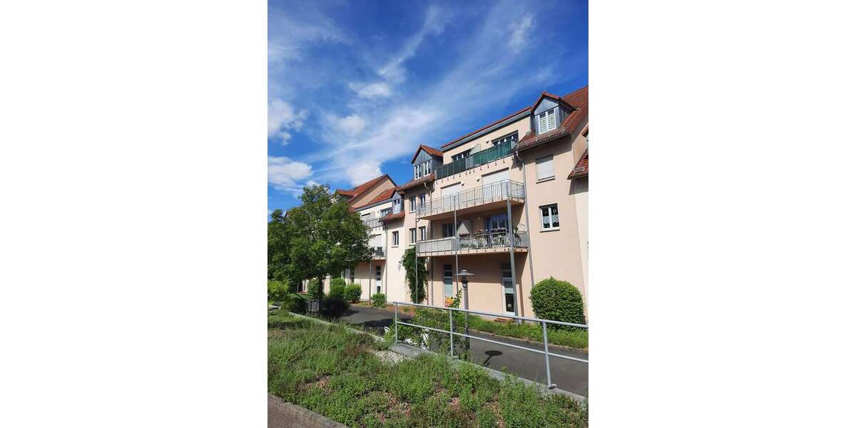 Etagenwohnung Werdau - 3 Zimmer, 68 m&sup2;, 340&euro; | Angebot:27079898