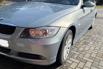 BMW 318 230.500 km 3.950 &euro; Langenbernsdorf 08428