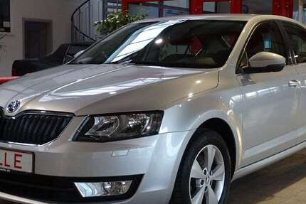 Skoda Octavia 77.000 km 14.790 &euro; Gera 07552