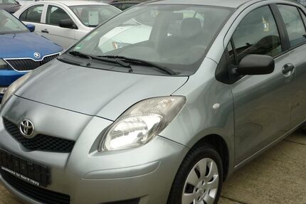 Toyota Yaris 166.000 km 3.900 &euro; Gera 07548