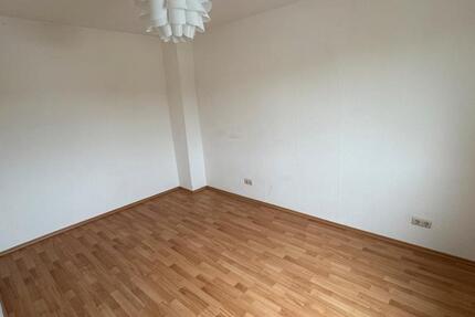 Wohnung Schmölln - 2 Zimmer, 49 m&sup2;, 450&euro; | Angebot:26214054