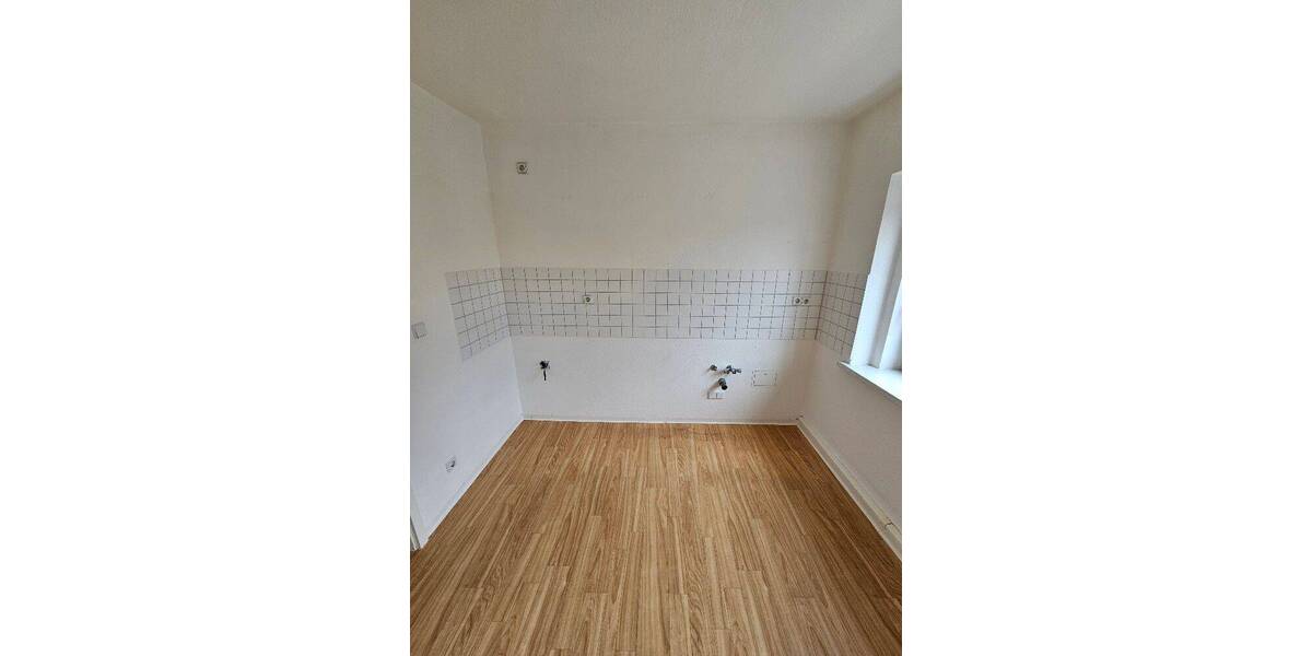 Etagenwohnung Altenburg Drescha - 3 Zimmer, 66 m&sup2;, 385&euro; | Angebot:26902607
