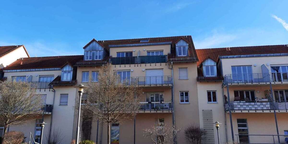 Wohnung zum Mieten in Werdau 500 € 83.43 m² 3 zimmer