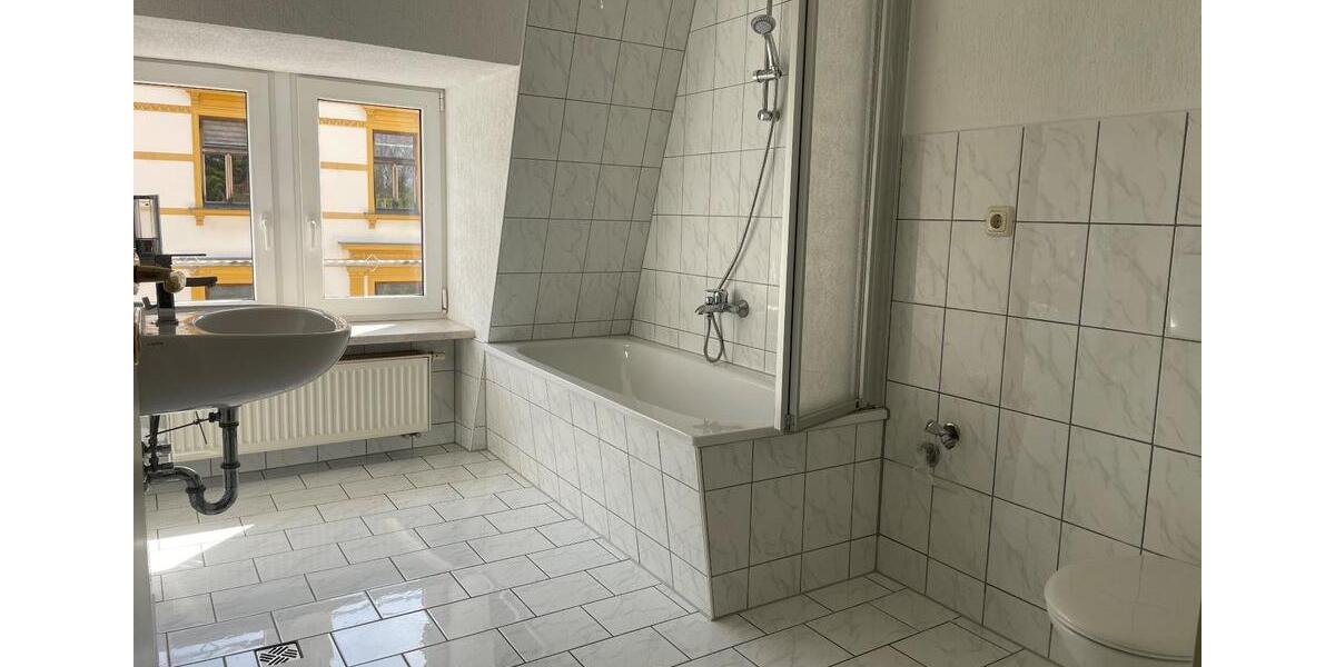 Dachgeschoßwohnung Meerane - 2 Zimmer, 50 m&sup2;, 290&euro; | Angebot:26659839