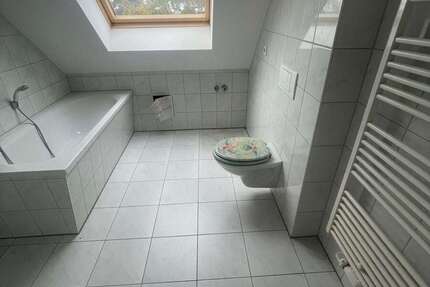 Wohnung zum Mieten in Zeitz 220,33 € 40.06 m² 2 zimmer