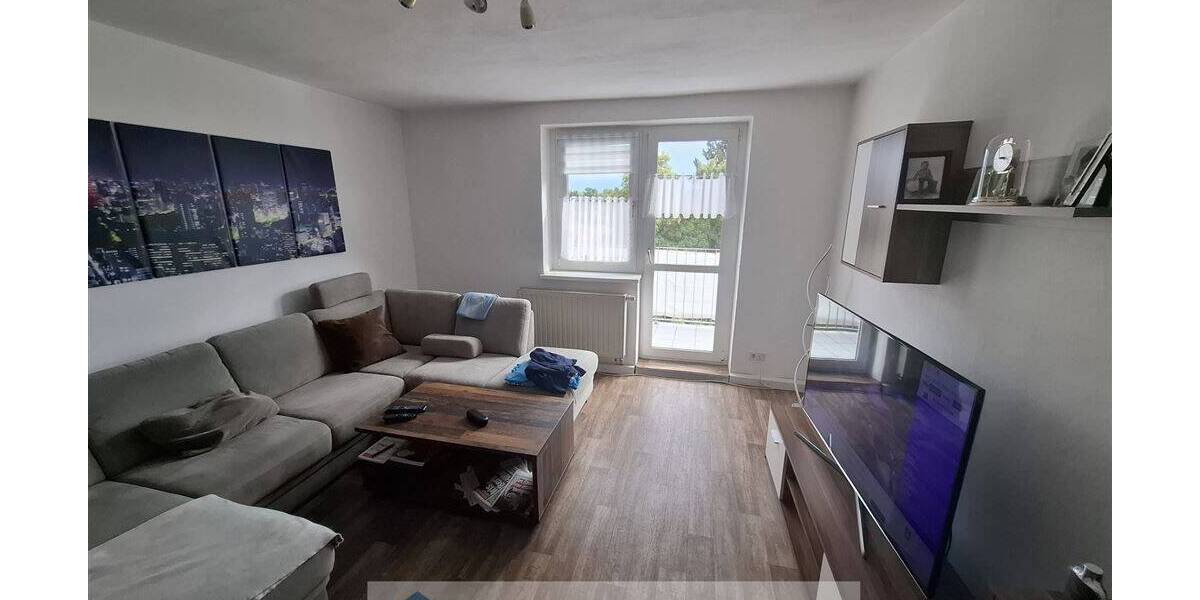 Sehr schöne Eigentumswohnung mit Balkon in Teuchern zu verkaufen 3 zimmer