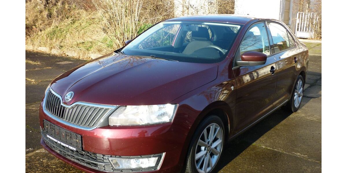 Skoda Rapid 142.000 km 5.900 &euro; Gera 07548