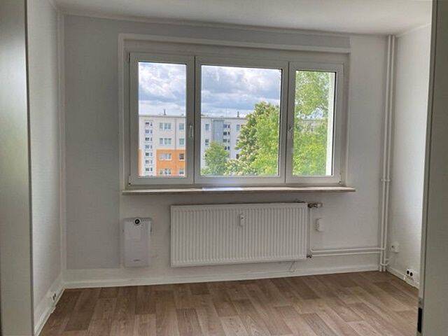 Etagenwohnung Hermsdorf - 6 Zimmer, 118 m&sup2;, 660&euro; | Angebot:26291198
