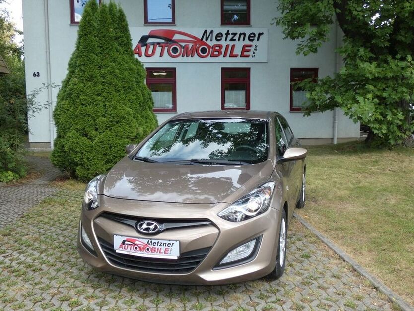 i30