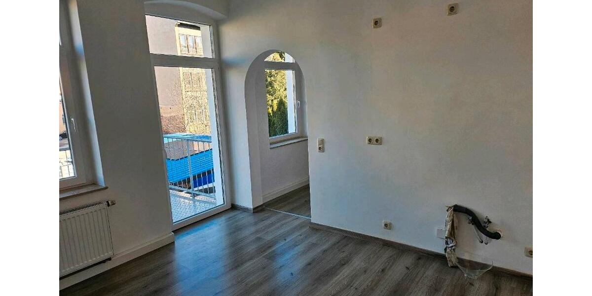 Etagenwohnung Greiz - 2 Zimmer, 77 m&sup2;, 420&euro; | Angebot:26167965