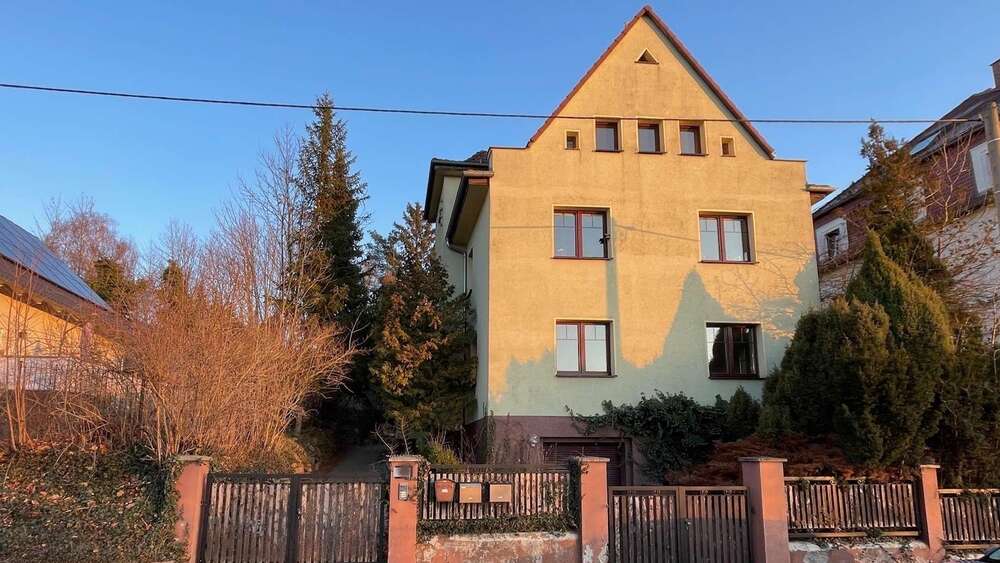 Einfamilienhaus Crimmitschau - 10 Zimmer, 180 m&sup2;, 148.600&euro; | Angebot:25276918