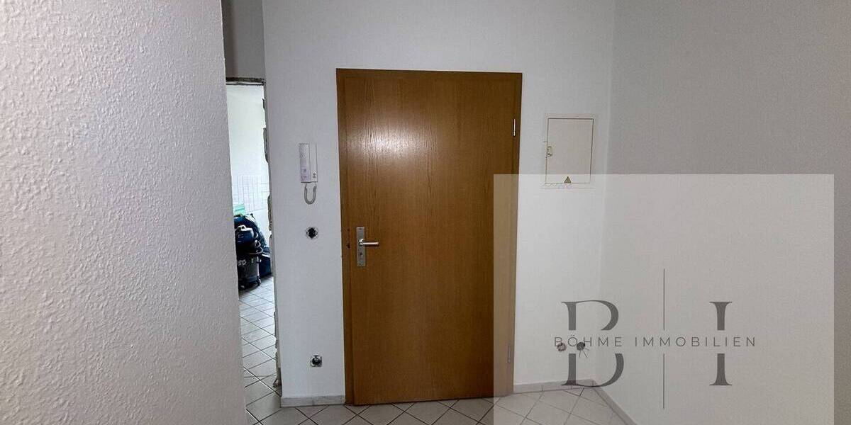 Etagenwohnung Gera Innenstadt - 2 Zimmer, 52 m&sup2;, 350&euro; | Angebot:26273818