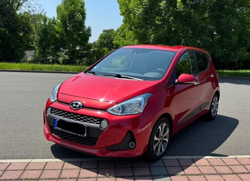i10