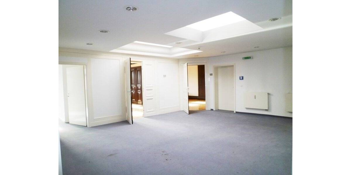 Gewerbeobjekt Gera Innenstadt - 5 Zimmer, 1.112&euro; | Angebot:25749197