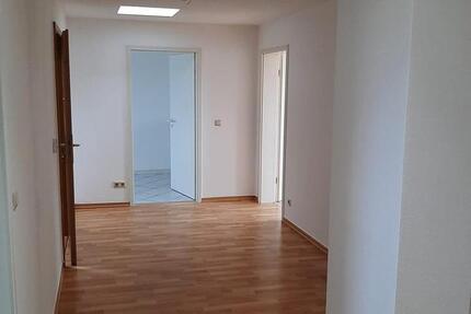 Wohnung Gera - 3 Zimmer, 86 m&sup2;, 520&euro; | Angebot:26545271