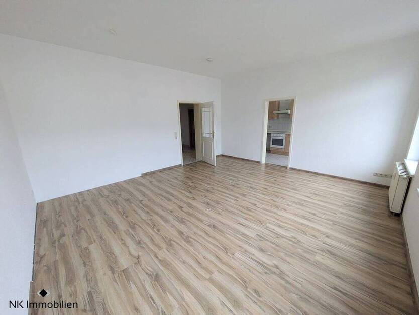 ++ schöne 3-Raum Wohnung mit Einbauküche, Balkon & Aufzug - nahe dem Hauptbahnhof ++
