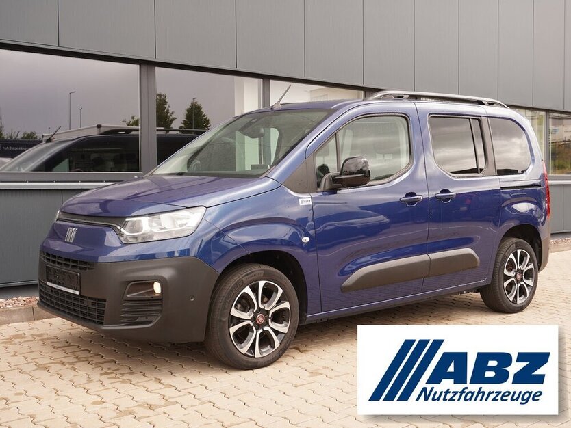 Doblo Kombi 1.5 / Automatik / Panoramadach