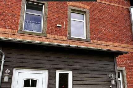 Haus Schmölln - 10 Zimmer, 196 m&sup2;, 135.000&euro; | Angebot:16327111