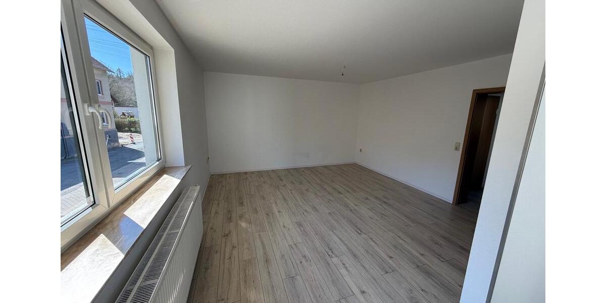 Etagenwohnung Weida - 2 Zimmer, 52 m&sup2;, 315&euro; | Angebot:26072433