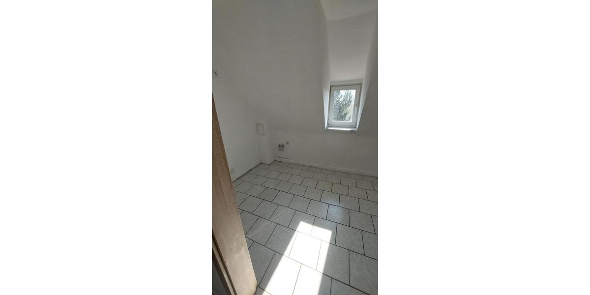 Erdgeschoßwohnung Meuselwitz - 3 Zimmer, 58 m&sup2;, 330&euro; | Angebot:26150099