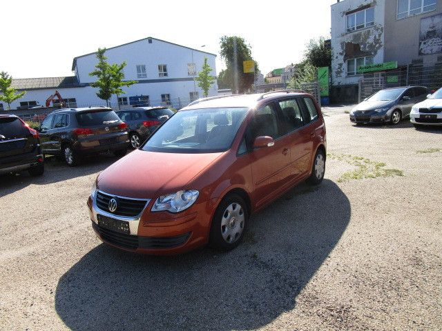 VW Touran 198.000 km 2.600 € Zwickau 08056