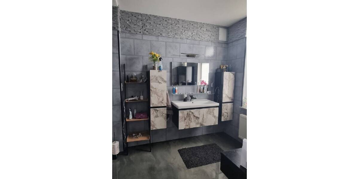 Reihenmittelhaus Crimmitschau - 6 Zimmer, 206 m&sup2;, 259.000&euro; | Angebot:25926457