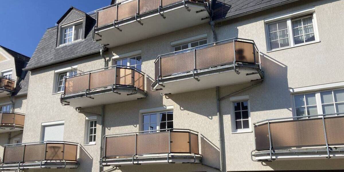 Etagenwohnung Fraureuth - 3 Zimmer, 71 m&sup2;, 69.000&euro; | Angebot:26108222