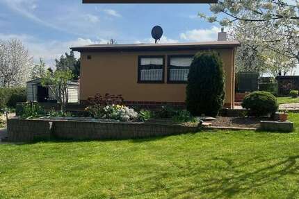 Haus zum Kaufen in Bad Köstritz 35.000 € 42 m² 2 zimmer