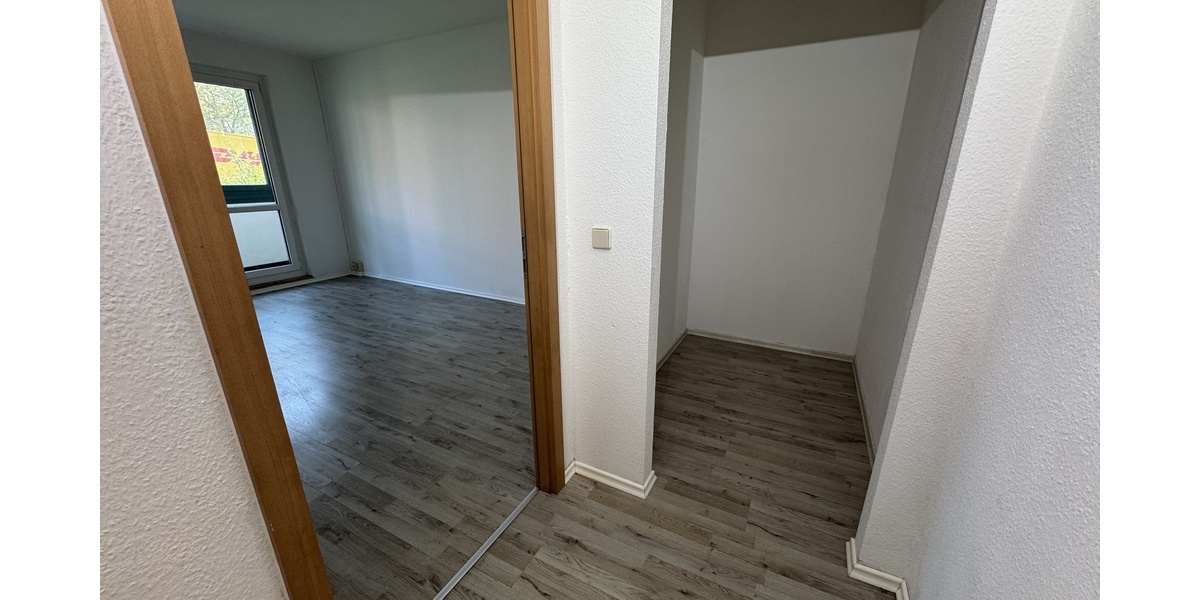 Mehr Raum zum Leben – 2-Zimmer-Wohnung mit Wintergarten: in Gera-Bieblach! - Erdgeschoßwohnung Gera Alt-Bieblach | Angebot:26339853