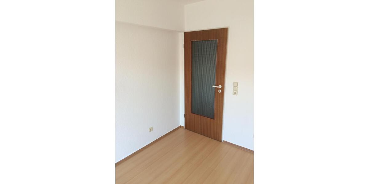 Etagenwohnung Gera Debschwitz - 2 Zimmer, 70 m&sup2;, 68.000&euro; | Angebot:25382268