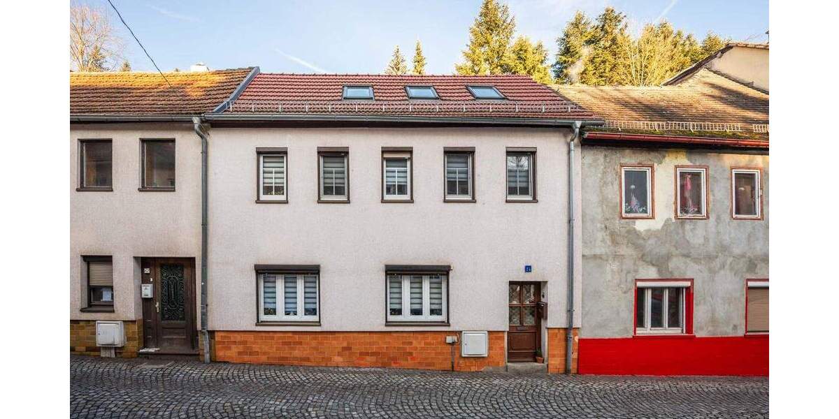Reihenmittelhaus Stadtroda - 5 Zimmer, 115 m&sup2;, 99.000&euro; | Angebot:25851381