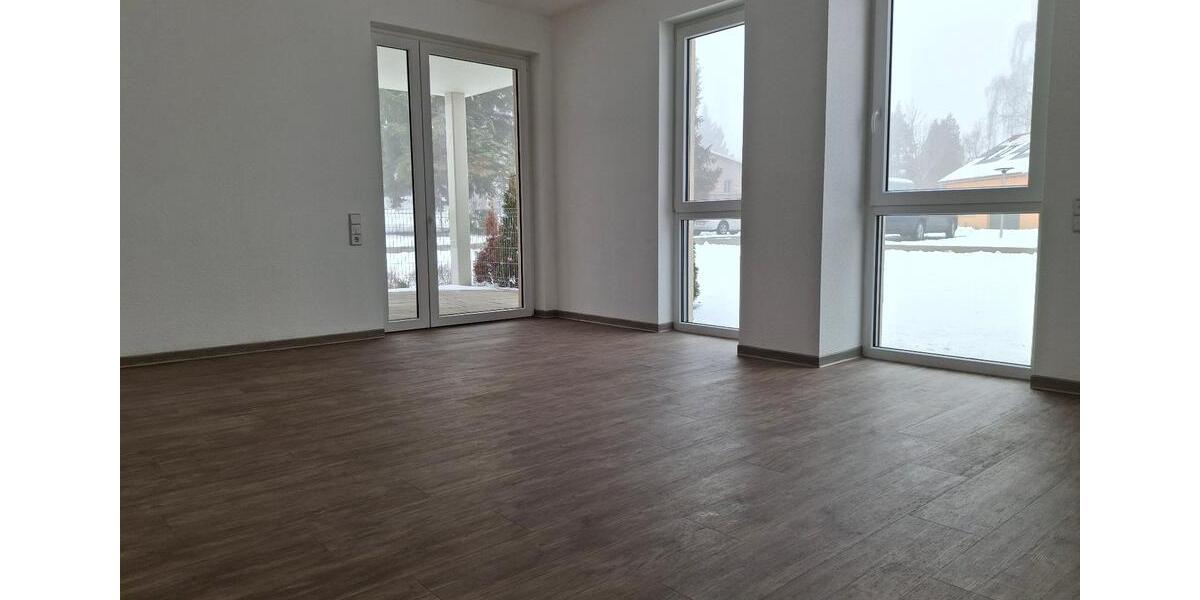 Erdgeschoßwohnung Zeitz Theißen - 2 Zimmer, 73 m&sup2;, 582&euro; | Angebot:25120405