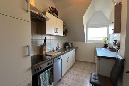 2 Raum DG-Wohnung - Bad mit Fenster, Wanne und Dusche - Wohnung Gera Alt-Bieblach | Angebot:26233629