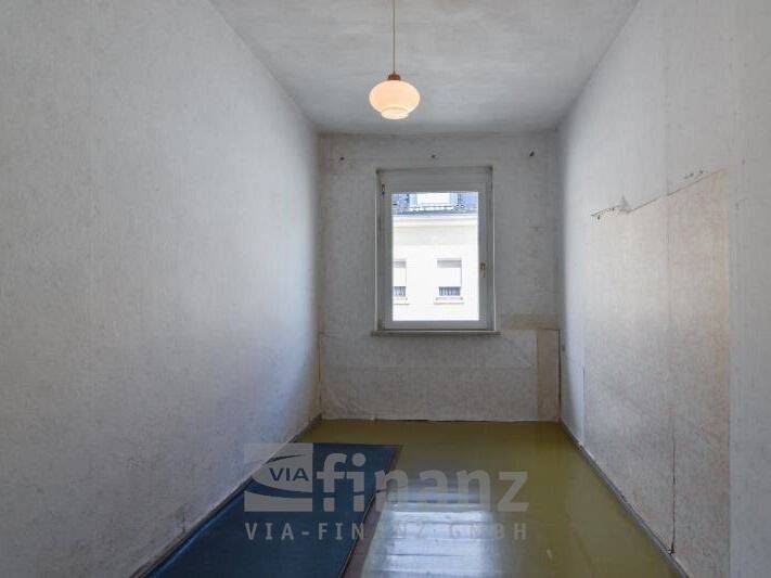 Reihenmittelhaus Crimmitschau - 5 Zimmer, 182 m&sup2;, 99.000&euro; | Angebot:26930213