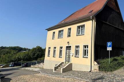 Haus Zeitz - 6 Zimmer, 140 m&sup2;, 65.000&euro; | Angebot:25779007