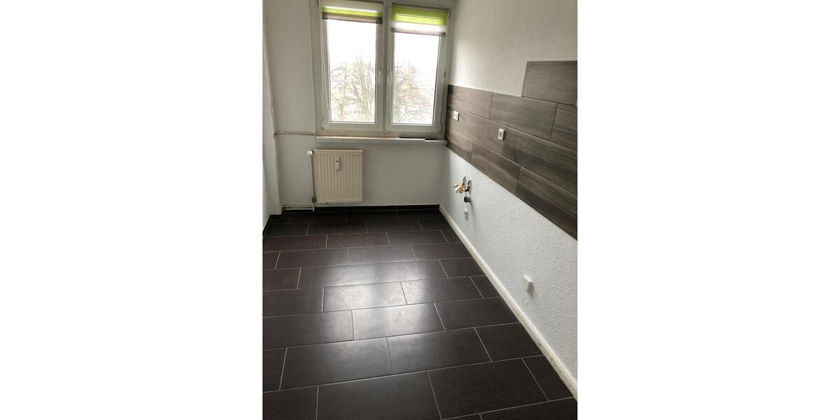 Gut geschnittene 3 Raum-Wohnung zu verkaufen 3 zimmer