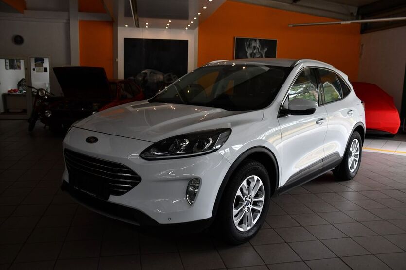 Ford Kuga 164.000 km 13.900 € Eisenberg 07607