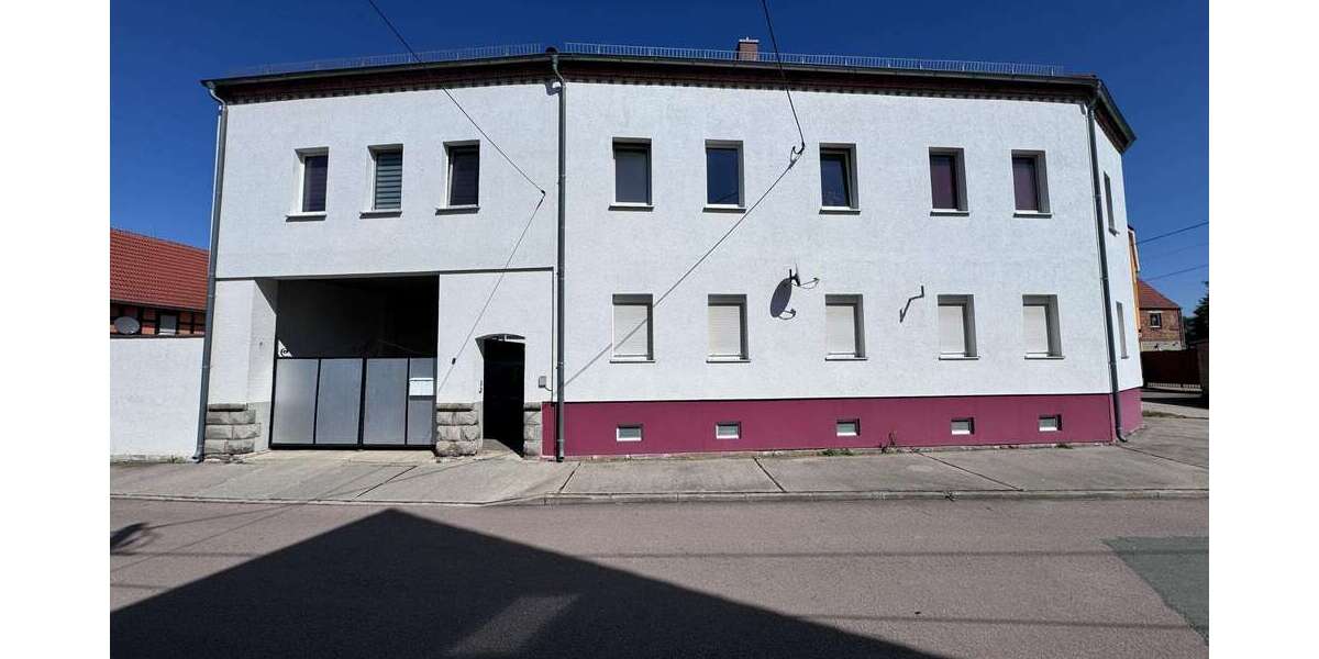 Einfamilienhaus Teuchern OT Kössuln Kössuln - 11 Zimmer, 256 m&sup2;, 195.000&euro; | Angebot:23105171