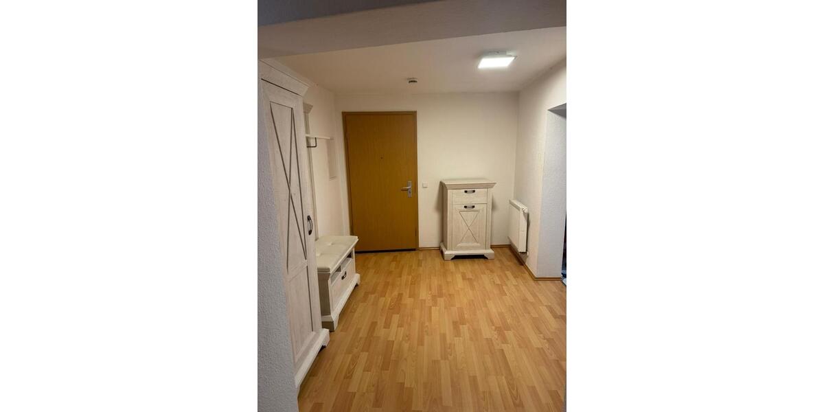 Etagenwohnung Altenburg - 2 Zimmer, 83 m&sup2;, 498&euro; | Angebot:26613171