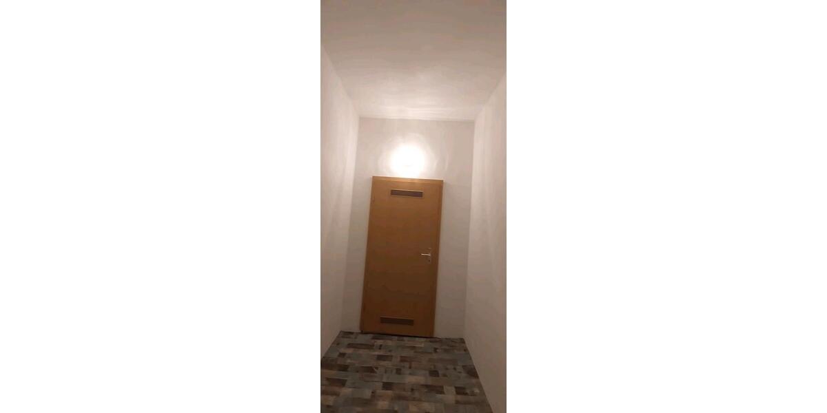 Etagenwohnung Greiz - 2 Zimmer, 53 m&sup2;, 295&euro; | Angebot:26586318