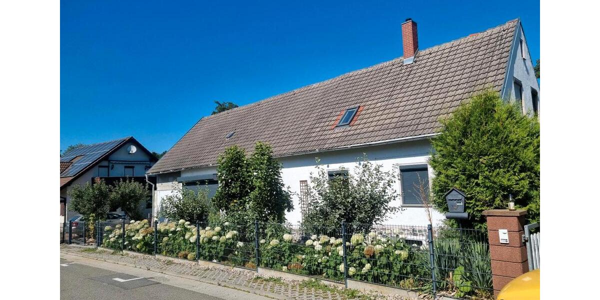 Einfamilienhaus Crimmitschau - 4 Zimmer, 100 m&sup2;, 119.999&euro; | Angebot:27469136
