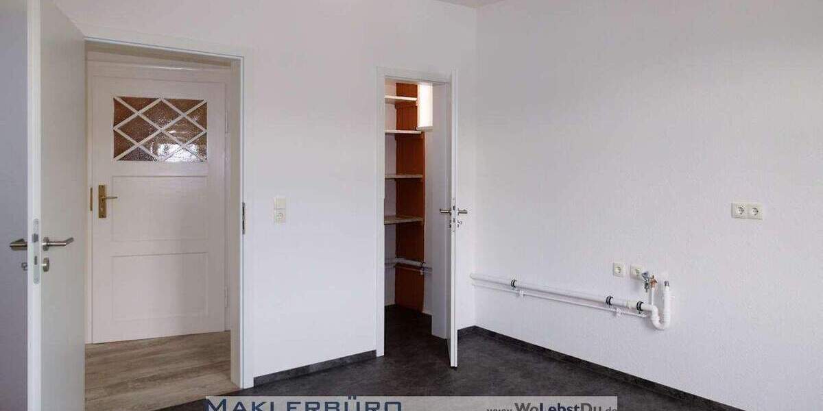 Etagenwohnung Greiz - 3 Zimmer, 82 m&sup2;, 599&euro; | Angebot:25152765