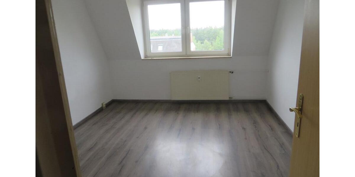 Etagenwohnung Bad Klosterlausnitz - 5 Zimmer, 115 m&sup2;, 205.000&euro; | Angebot:27017034