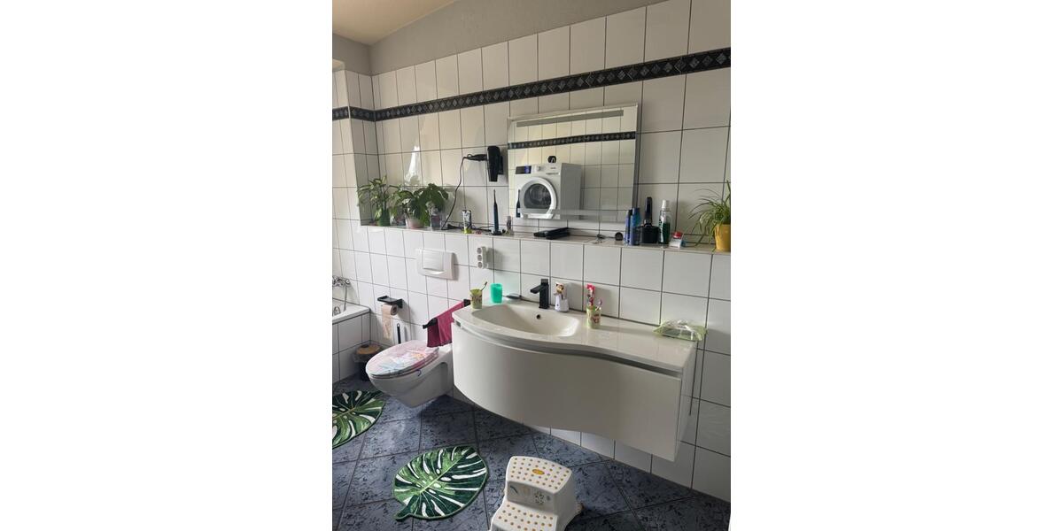 Maisonettenwohnung Gera Alt-Bieblach - 4 Zimmer, 108 m&sup2;, 800&euro; | Angebot:26234034