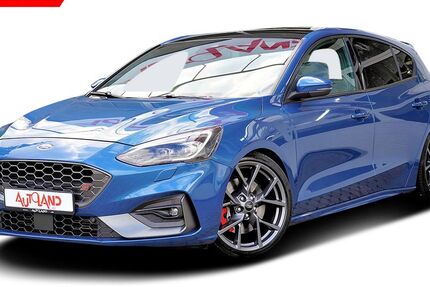 Ford Focus 89.474 km 24.990 € Zwickau 08056