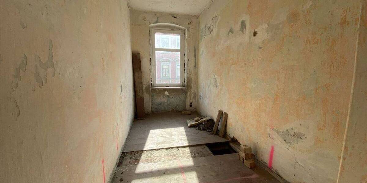 Sanierungsbedürftiges Mehrfamilienhaus mit 2-3 Wohneinheiten 1 zimmer